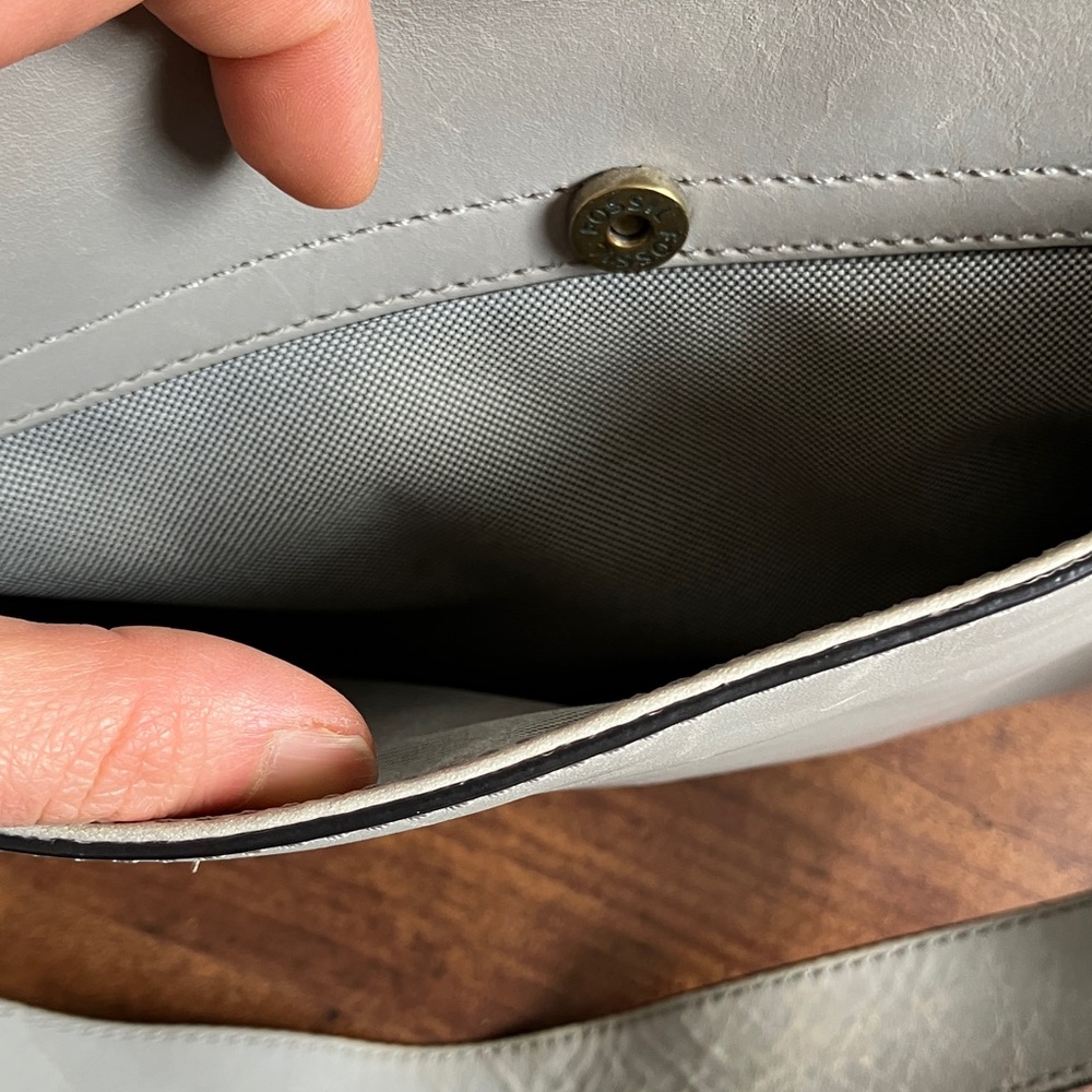Fossil Finley Gray Leather Shoulder Bag - Picture 12 of 16